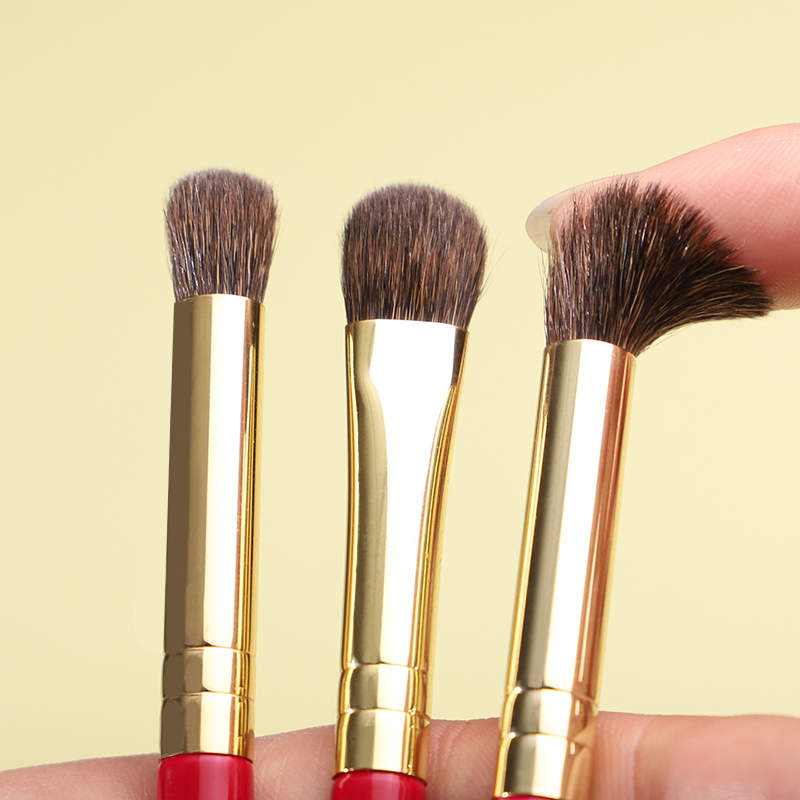 CHICHODO Makeup Brush-Luxuriou - огляд і ціна Luxury Skincare Accessories