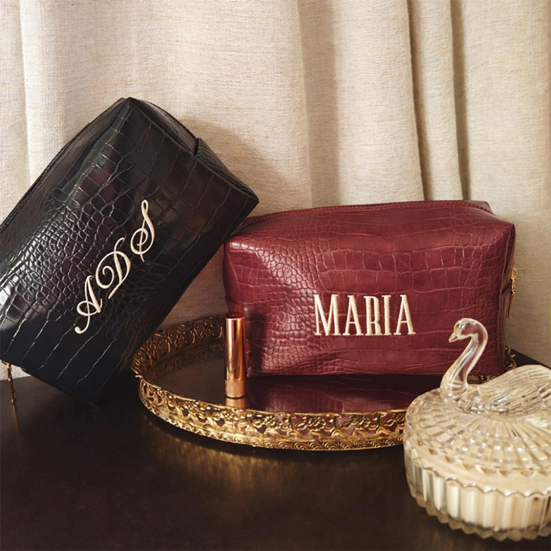 Embroidered Croc Makeup Bag Pe - огляд і ціна Luxury Skincare Accessories